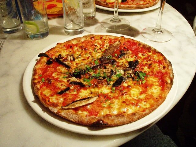 Pizza aux sardines