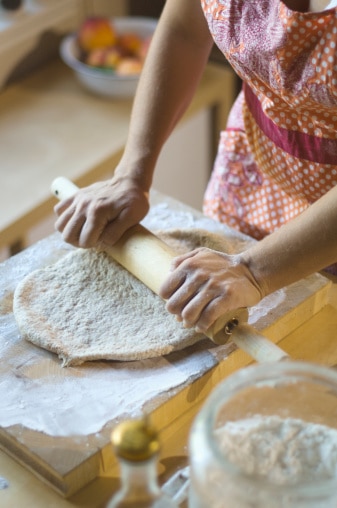 Faire une pâte à pizza sans gluten c'est possible ! / Source image : Gettyimages